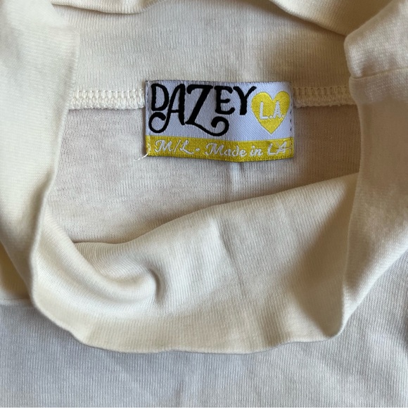 dazey LA 70s turtleneck - Picture 4 of 5